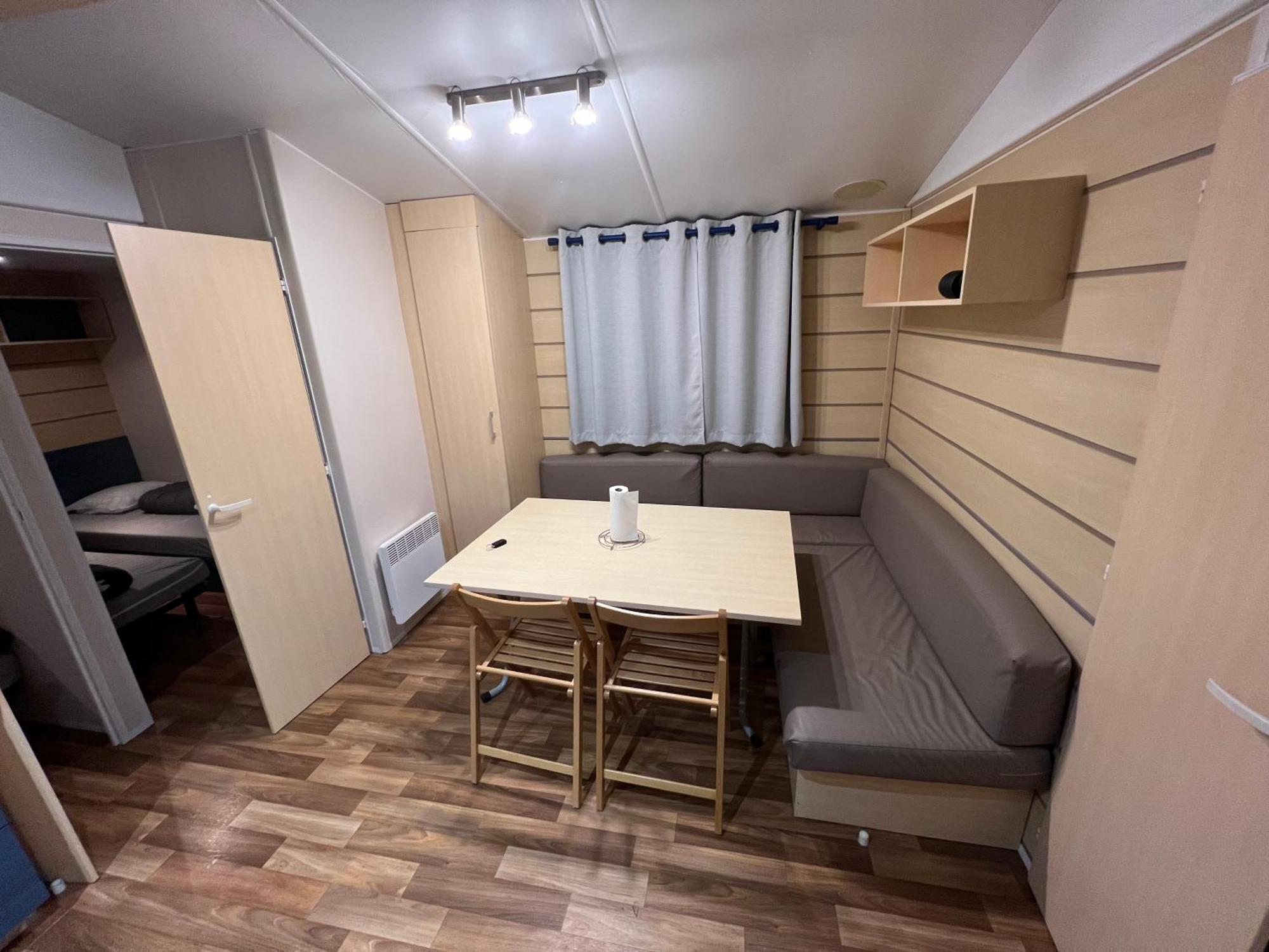 Mobil Home Saint-Cheron Exterior photo